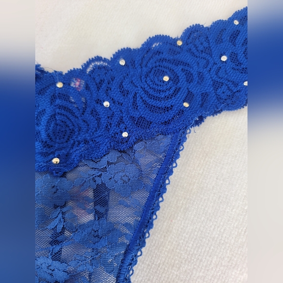 PINK Lace Thong Panty Set NWT/NWOT - Picture 7 of 10